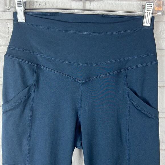 Free People FP Movement capri length leggings size small - Picture 2 of 13